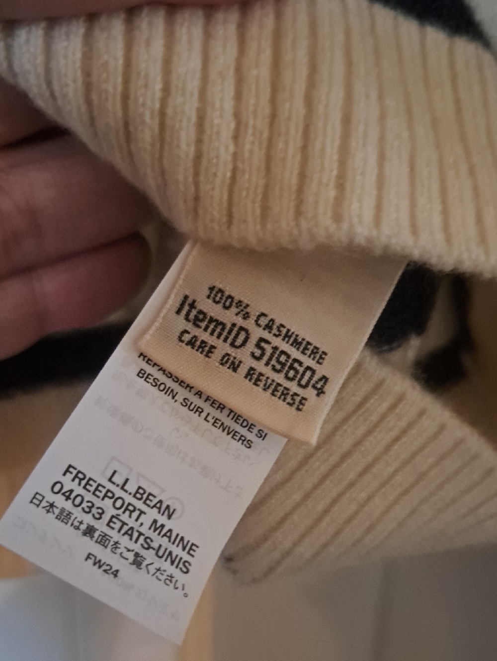 L.L. Bean Cashmere Sweater - Picture 4 of 4